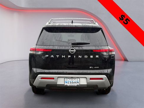 New 2025 Nissan Pathfinder SL image 4
