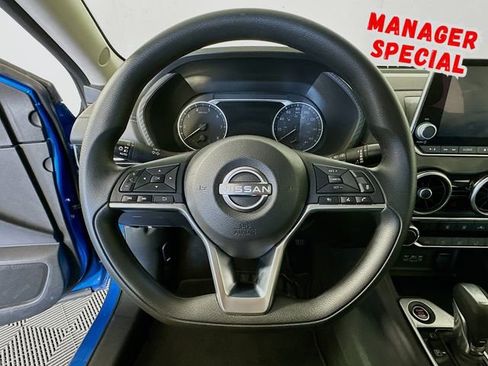 Used 2024 Nissan Sentra SV FWD image 13