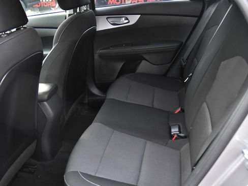 Used 2023 Kia Forte LXS image 29