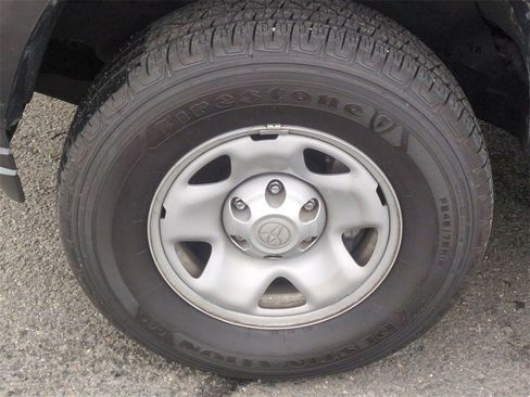 Used 2023 Toyota Tacoma SR image 9