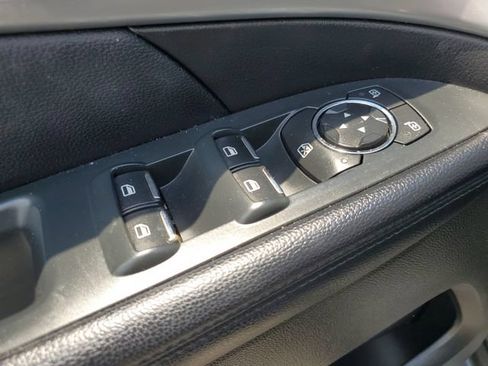 Used 2016 Ford Explorer XLT w/ Equipment Group 202A FWD image 25