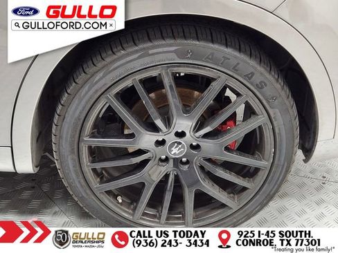 Used 2021 Maserati Levante image 9