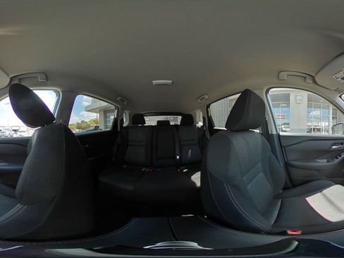 Used 2025 Nissan Rogue SV image 47