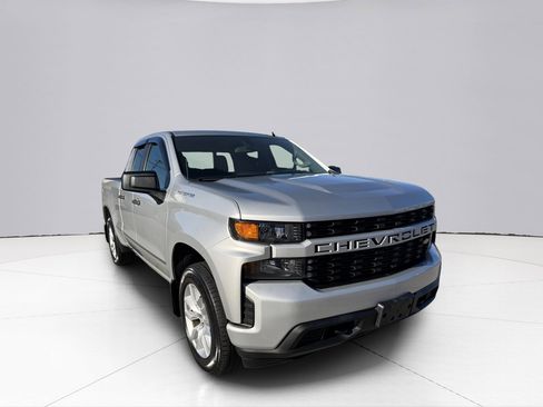 Used 2020 Chevrolet Silverado 1500 Custom w/ Custom Value Package image 13
