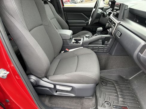 Used 2025 Toyota 4Runner SR5 image 13