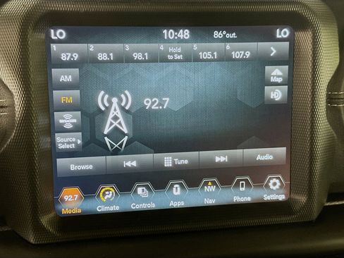 Used 2021 Jeep Gladiator Overland w/ Popular Equipment Package AWD/4WD image 21
