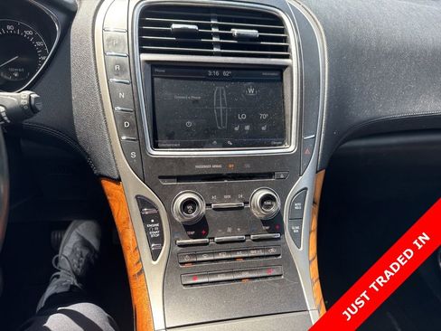 Used 2016 Lincoln MKX Select w/ Climate Package AWD/4WD image 8