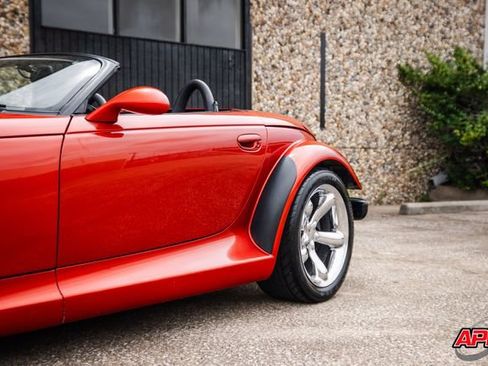 Used 2001 Plymouth Prowler RWD image 25