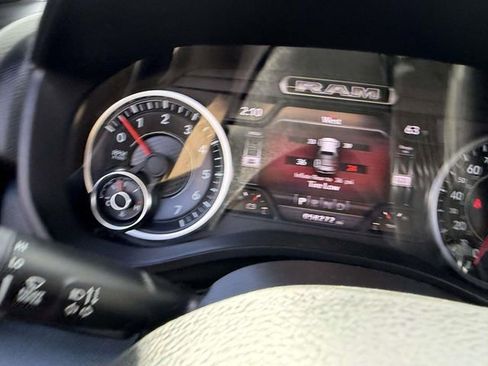 Used 2021 RAM 1500 Big Horn AWD/4WD image 30