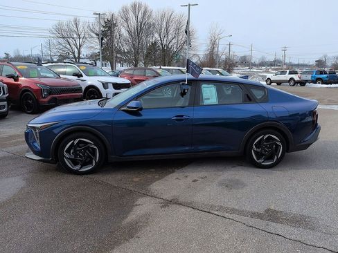 Used 2025 Kia K4 EX image 4