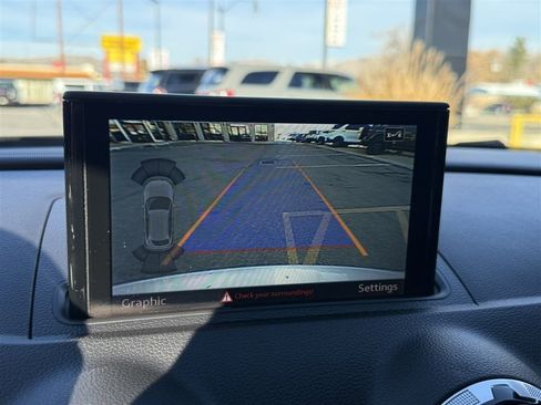 Used 2016 Audi A3 e-tron Premium Plus w/ Premium Plus Package image 39