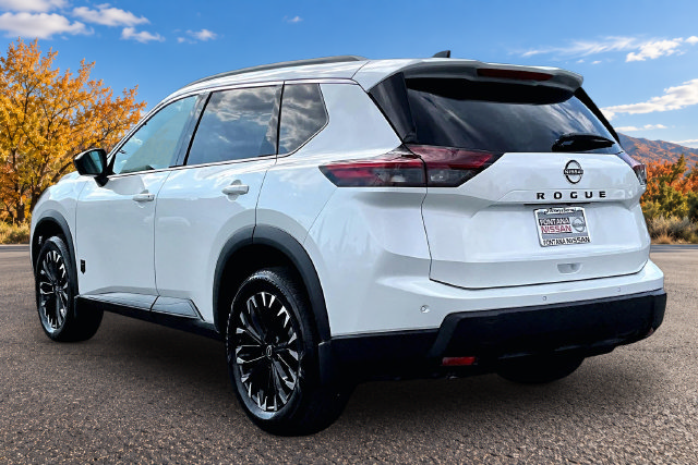 New 2026 Nissan Rogue Dark Armor FWD image 3