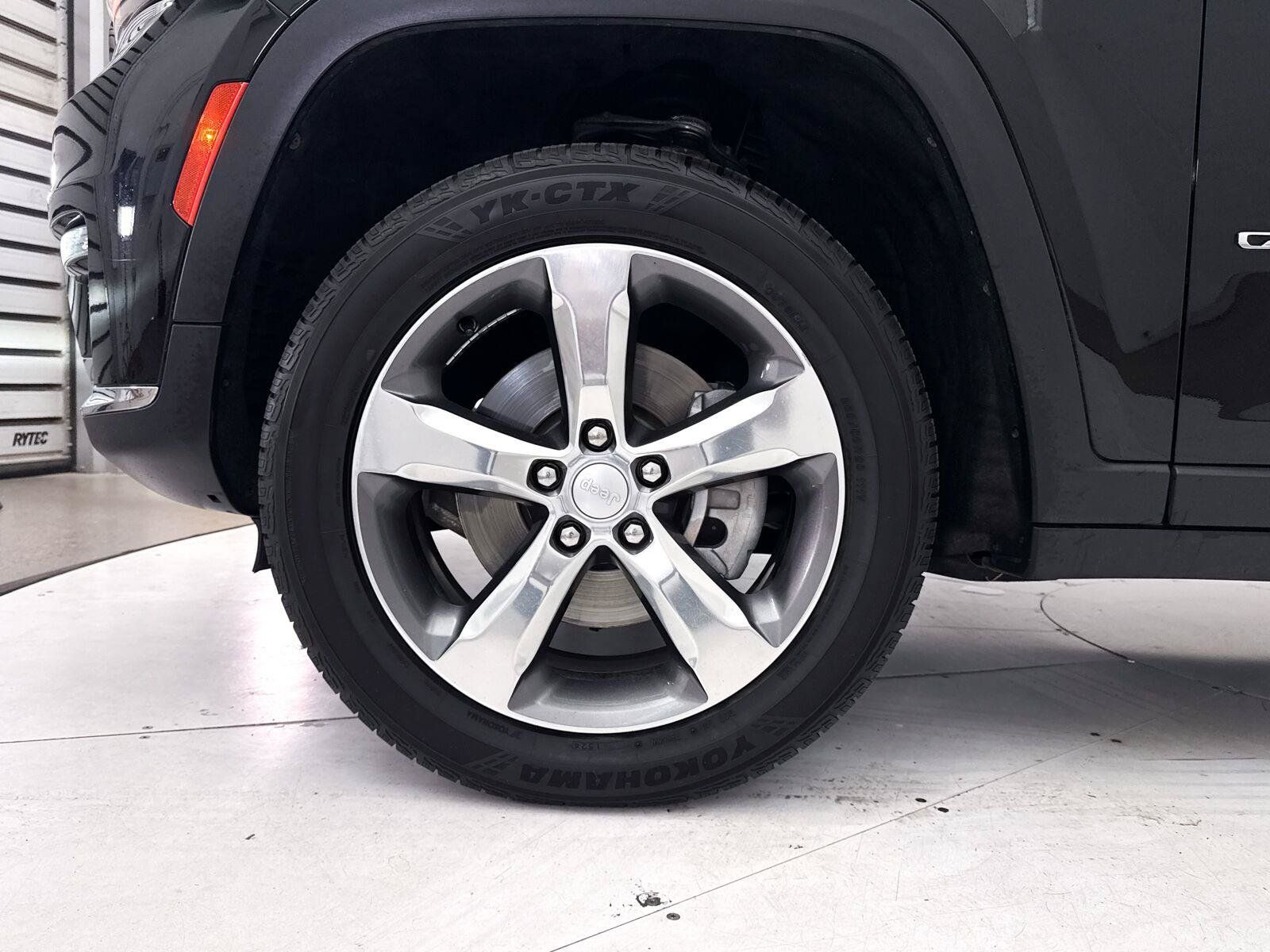 Used 2021 Jeep Grand Cherokee L Limited RWD image 11