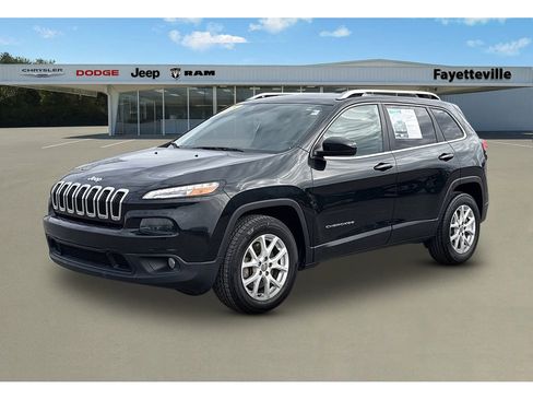 Used 2015 Jeep Cherokee Latitude image 7