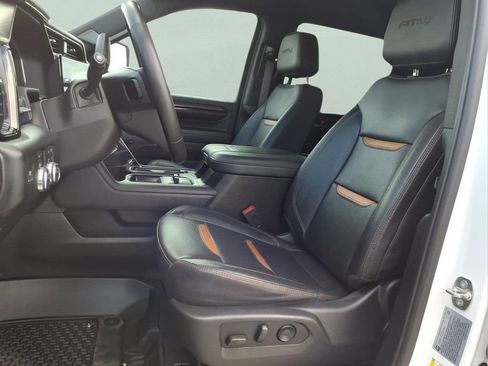 Used 2024 GMC Sierra 2500 AT4 w/ AT4 Premium Plus Package AWD/4WD image 14