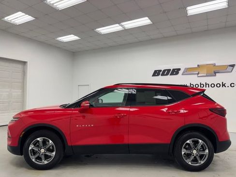 Used 2024 Chevrolet Blazer LT FWD image 8
