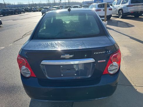Used 2016 Chevrolet Sonic LT image 6