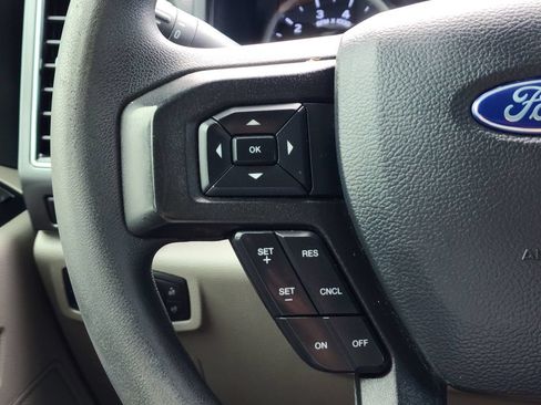 Used 2022 Ford F250 XLT w/ XLT Premium Package AWD/4WD image 30