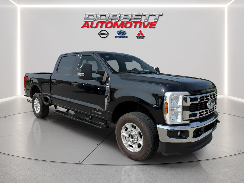 Used 2025 Ford F250 XLT w/ FX4 Off-Road Package AWD/4WD image 4