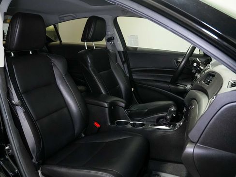 Used 2017 Acura ILX FWD image 19