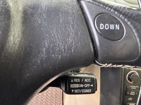 Used 2005 Lexus IS 300 image 18