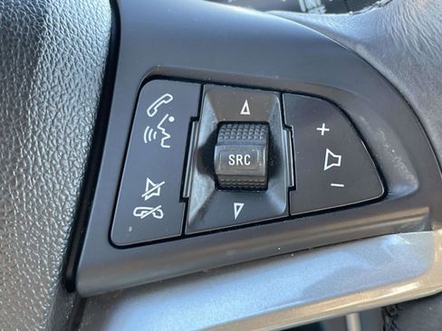 Used 2018 Chevrolet Trax LT w/ LT Convenience Package image 29