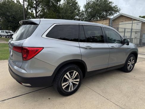 Used 2017 Honda Pilot EX-L image 11