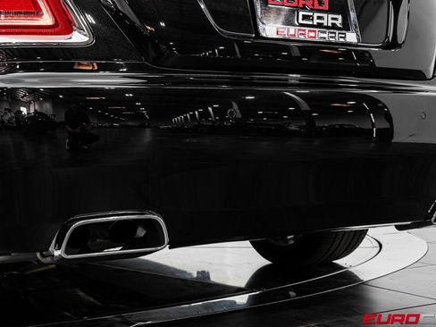 Used 2019 Rolls-Royce Wraith RWD image 19