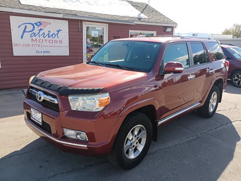 Used 2013 Toyota 4Runner SR5 AWD/4WD image 1