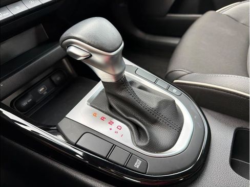 Used 2024 Kia Forte GT-Line FWD image 25