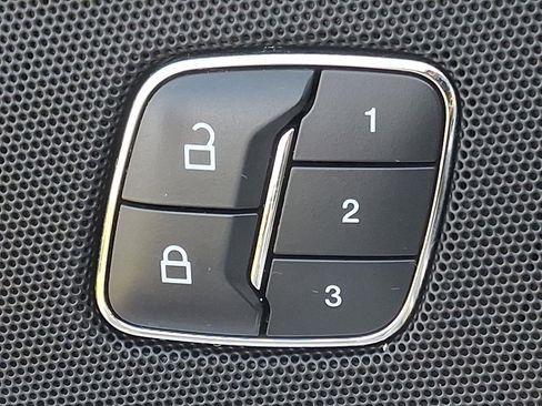 Used 2017 Ford Explorer Limited w/ Equipment Group 303A image 27