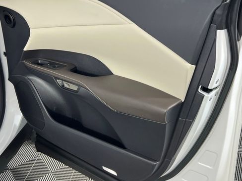 Used 2024 Lexus RX 350 Premium image 32