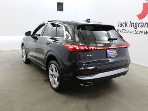New 2026 Audi Q5 Premium Plus AWD/4WD image 3