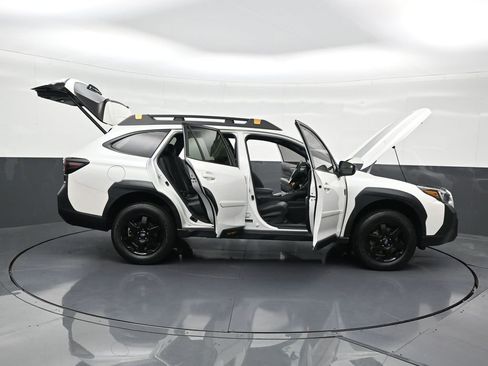 Used 2022 Subaru Outback Wilderness image 33