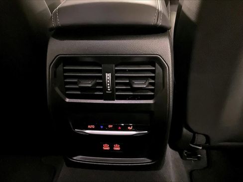 Used 2025 BMW M3 Competition w/ Executive Package image 33