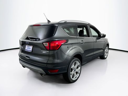 Used 2019 Ford Escape Titanium image 5