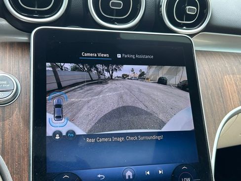 Used 2025 Mercedes-Benz C 300 4MATIC Sedan image 25