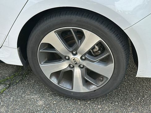 Used 2019 Kia Optima S w/ S Panoramic Sunroof Package image 16