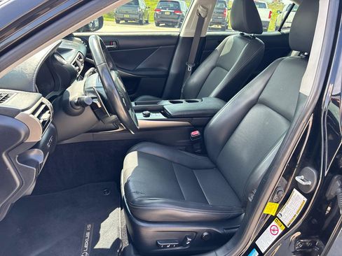 Used 2014 Lexus IS 250 RWD image 16