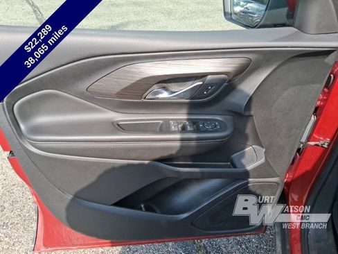 Used 2023 GMC Terrain SLE w/ Driver Convenience Package AWD/4WD image 24