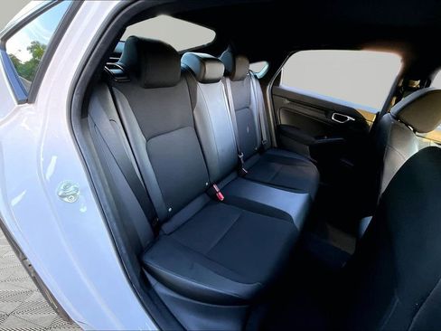 Used 2025 Honda Civic Sport image 19