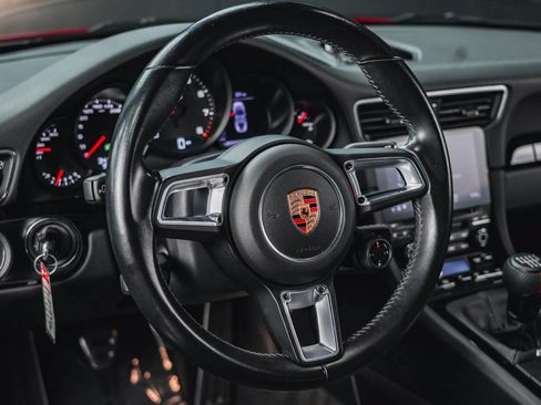 Used 2018 Porsche 911 Carrera T RWD image 35