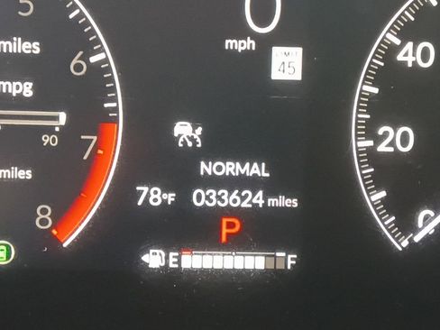 Used 2025 Honda HR-V LX image 2