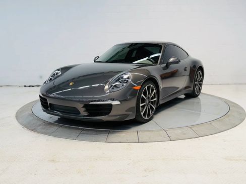 Used 2014 Porsche 911 Carrera RWD image 2