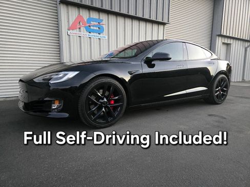 Used 2019 Tesla Model S Performance image 1