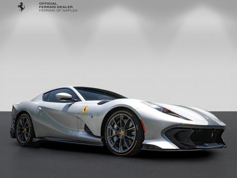 Certified 2023 Ferrari 812 Competizione RWD image 1
