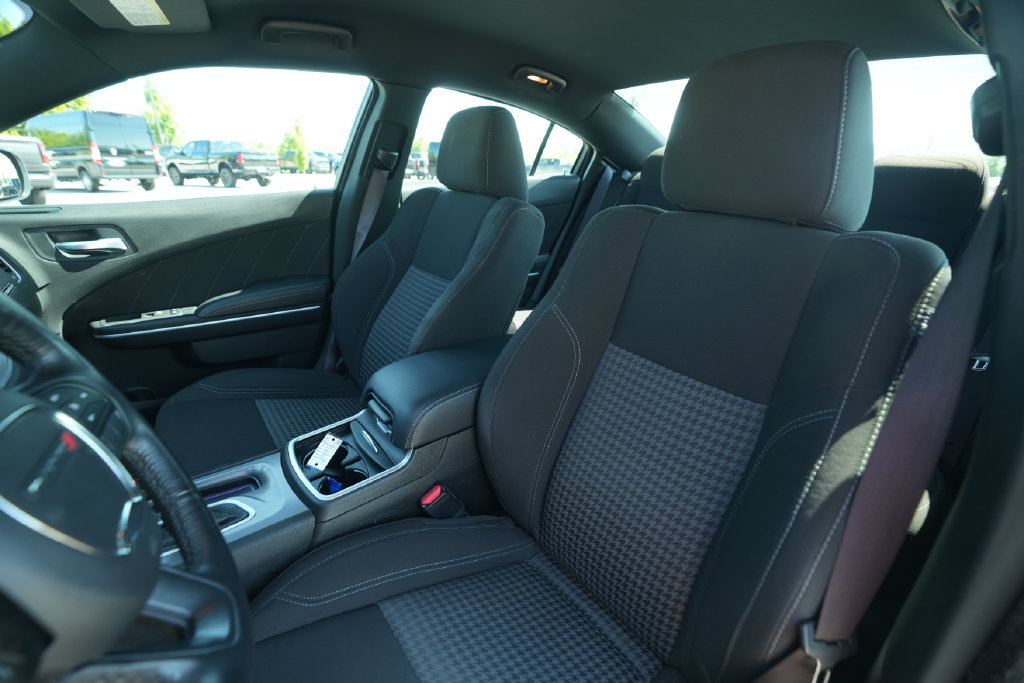 Used 2023 Dodge Charger SXT w/ Cold Weather Package RWD image 40