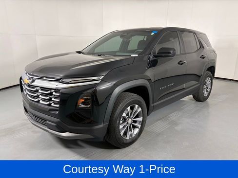 Used 2026 Chevrolet Equinox LT FWD image 5