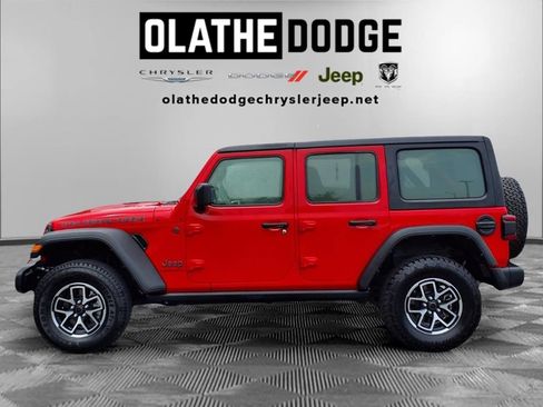 Used 2024 Jeep Wrangler Unlimited Rubicon AWD/4WD image 26