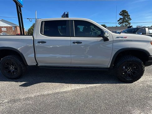 New 2026 Chevrolet Silverado 1500 ZR2 image 4